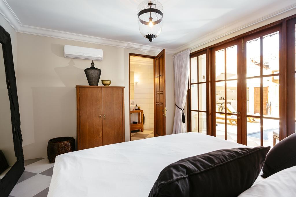 Villa Soleh Семиняк Екстериор снимка